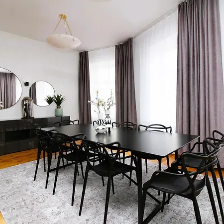 - Old Town Townhouse Tallinn