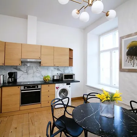 - Old Town Townhouse Tallinn