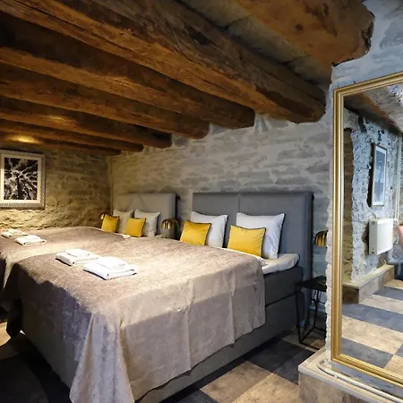 - Old Town Townhouse * Tallinn