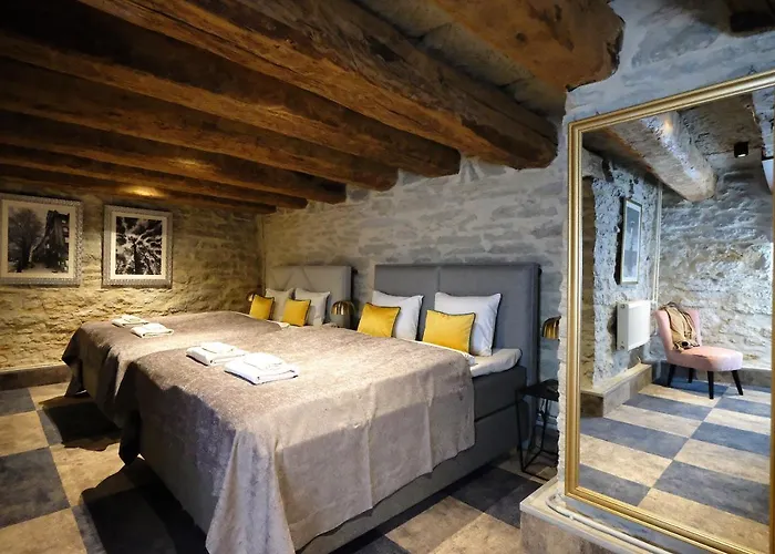 - Old Town Townhouse * Tallinn