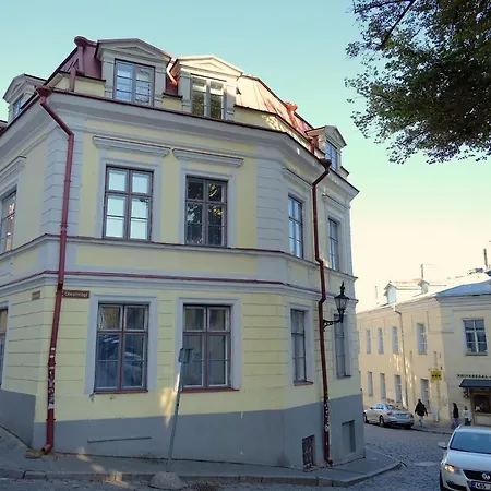 - Old Town Townhouse * Ταλίν